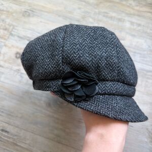 Mucros Weavers Women’s Tweed Newsboy Hat Ireland Gray Flower Vintage Y2K Preppy